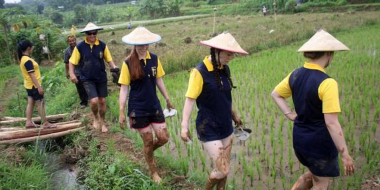 Desa Wisata Kandri di Kelurahan Kandri, Kecamatan Gunungpati, Kota Semarang, Jawa Tengah.