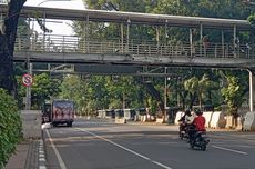 Massa Aksi Tolak UU Cipta Kerja Bubar, Jalan Medan Merdeka Barat Sudah Bisa Dilewati Kendaraan