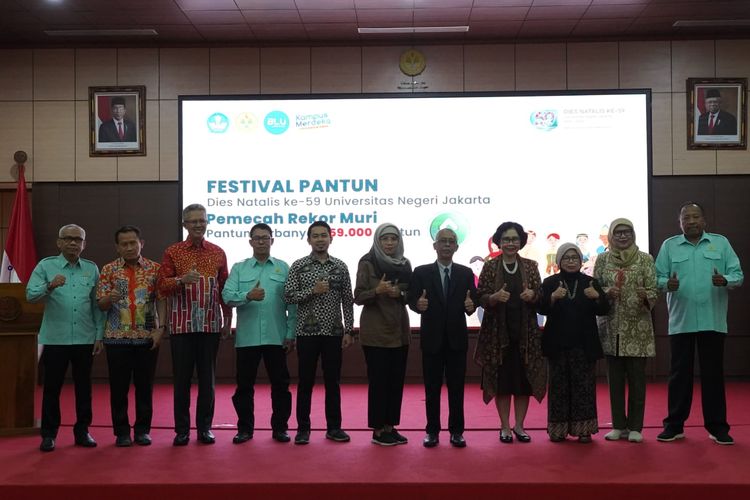 Festival Pantun ?Dari Pantun untuk Dunia? dan Pemecahan Rekor Muri Pantun Terbanyak digelar Universitas Negeri Jakarta (UNJ) pada Rabu, 14 Juni 2023 di Aula Latief, Kampus A UNJ, Jakarta.