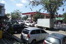 Rest Area dan Jalan Tol Masih Dipadati Kendaraan