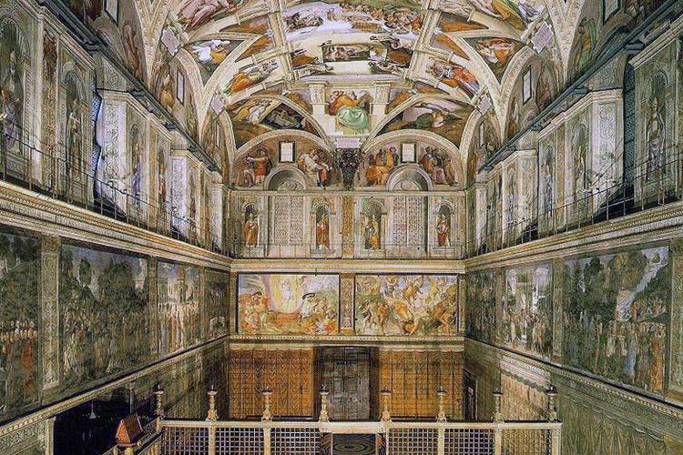 Interior Kapel Sistina di Vatikan. Krisis iklim dan keringat pengunjung berdampak pada lukisan The Last Judgment karya Michelangelo di Kapel Sistina, Vatikan.