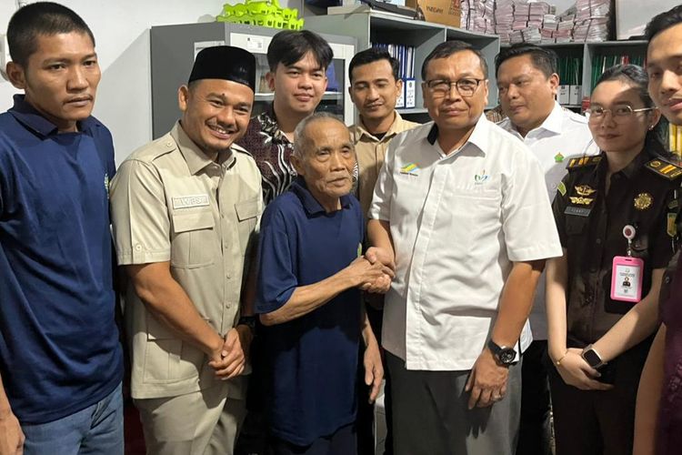 Kasus Pencurian Getah Karet Kakek Mujiran Berakhir Damai, PTPN I Pilih Jalan Restorative Justice