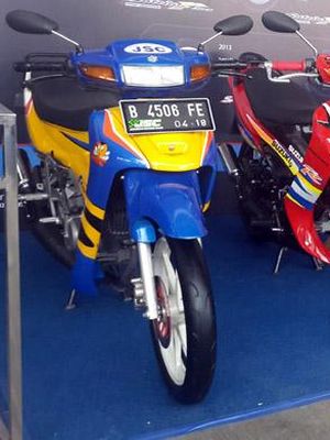 Suzuki Satria lawas.