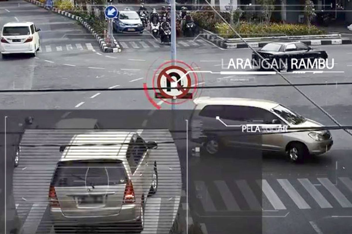 CCTV dipasang di setiap lampu lalu lintas.