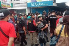 Diperbolehkan Masuk, Pemilik Stan di Mal Malang Plaza Selamatkan Barang Dagangan yang Tersisa