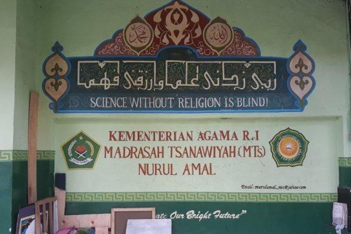 Tampak depan Yayasan Nurul Amal di Kramat Jati, Jakarta Timur, Minggu (2/2/2020).  