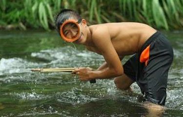 Manyundak, Memanah Ikan ala Anak Loksado