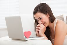 5 Hal yang Perlu Diketahui Pemula Sebelum Kencan Online