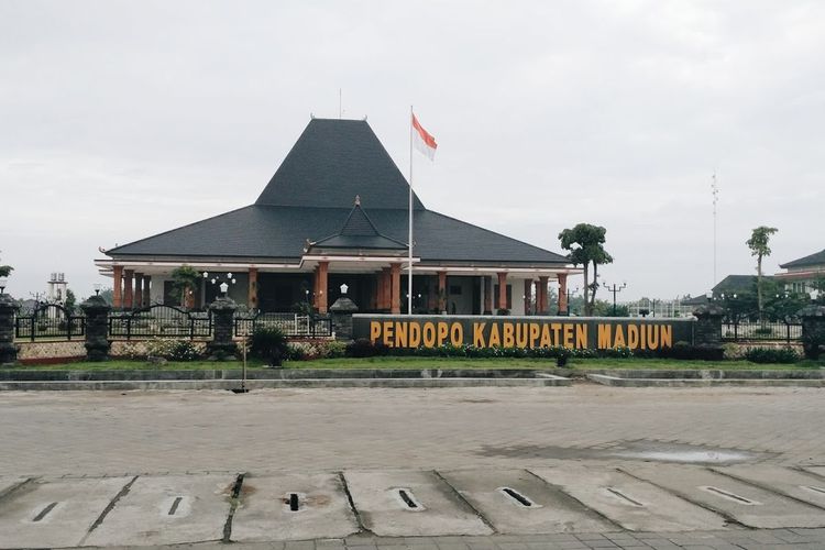 Kenapa Alun-alun Selalu Dekat dengan Masjid?
