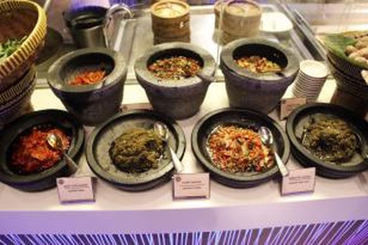 Aneka sambal yang disajikan di Hotel Pullman Jakarta Central Park dalam rangka Indonesia Food Festival.