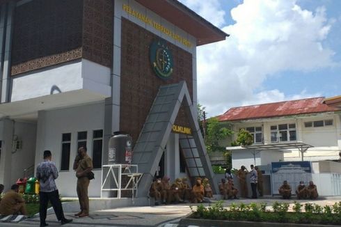 Memeras 64 Kepala Sekolah, Mantan Kajari Inhu Divonis 5 Tahun Penjara 