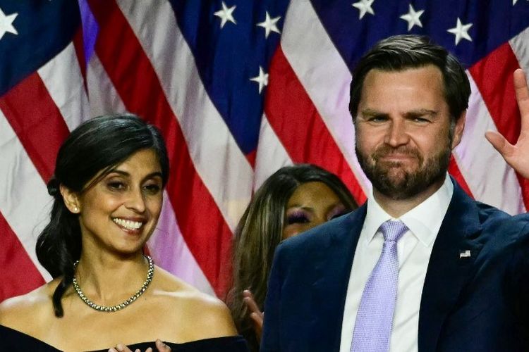 Wakil presiden Amerika Serikat JD Vance. Kisah cinta JD Vance dan Usha Vance bermula dari pertemanan di Yale, lalu berkembang menjadi hubungan yang terus disorot sejak JD masuk ke panggung politik Amerika Serikat.
