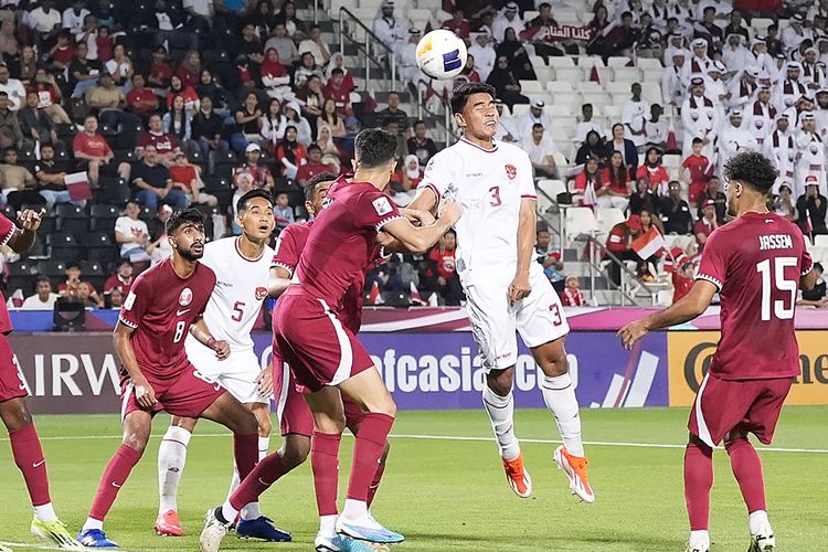 Suasana laga timnas U23 Indonesia vs Qatar dalam matchday pertama babak penyisihan Grup A Piala Asia U23 2024 pada Senin (15/4/2024). Artikel ini berisi jadwal timnas U23 Indonesia usai kalah dari Qatar di Piala Asia U23 2024.