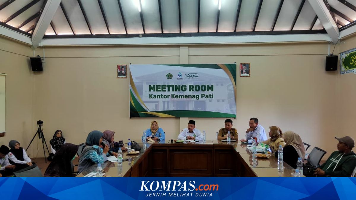 Wali Santri Geruduk Kemenag Pati, Tolak Penutupan Ponpes Ndholo Kusumo