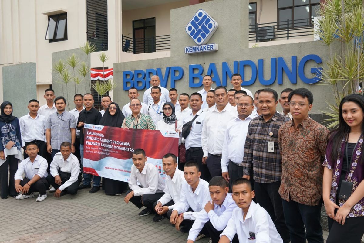 Siswa mengikuti program pelatihan teknik bersama Balai Besar Pelatihan Vokasi dan Produktivitas (BBPVP) Bandung, (01/09/2023).