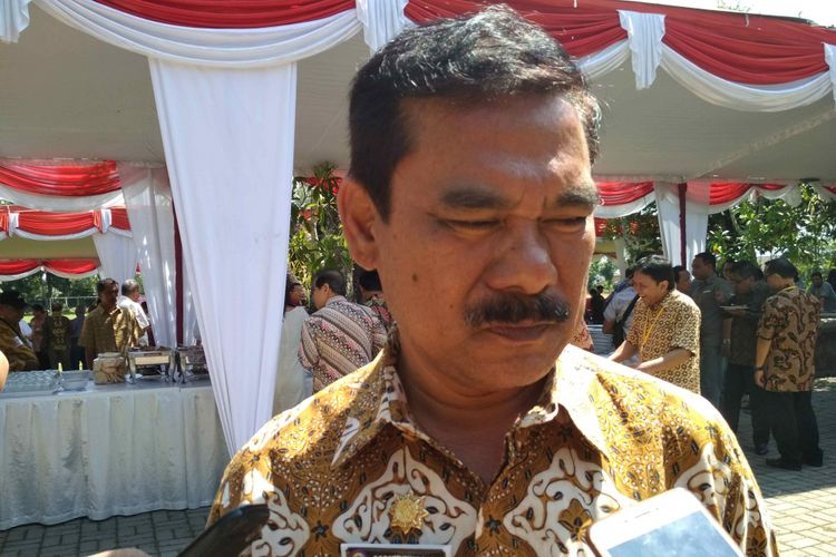 Robert Simbolon, Debuti I Deputi Bidang Pengelolaan Batas wilayah Negara,  Kemendagri. 