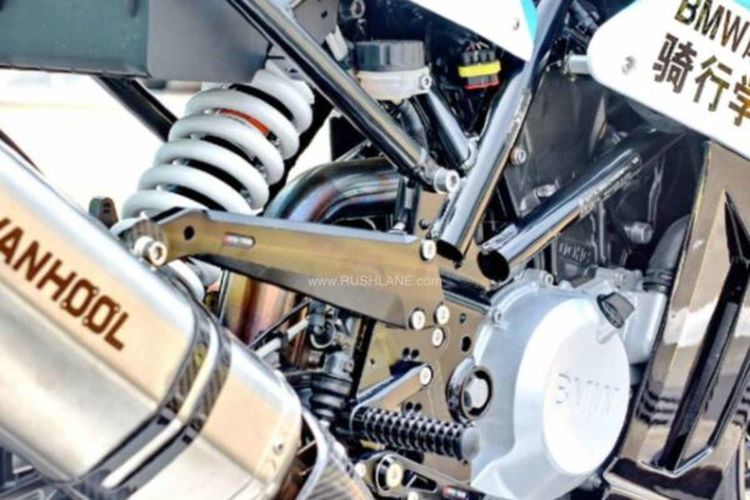 Modifikasi BMW G310R jadi motor sport fairing