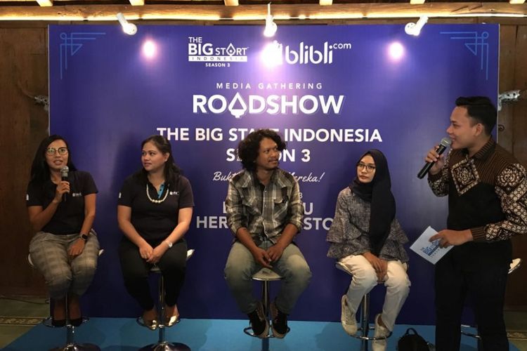 Sejumlah pembicara dalam Media Gathering The Big Start Indonesia Season 3 di Yogyakarta, Kamis (26/7/2018), yaitu (dari kiri ke kanan) Senior Marcom and PR Blibli.com Lani Rahayu, Senior Brand Strategy Manager Blibli.com Maria Hermina, founder Gaba Gaba Leather Fathurohman Alwathoni, dan founder Faarisa Moslem Wear Ocha Faarisa.