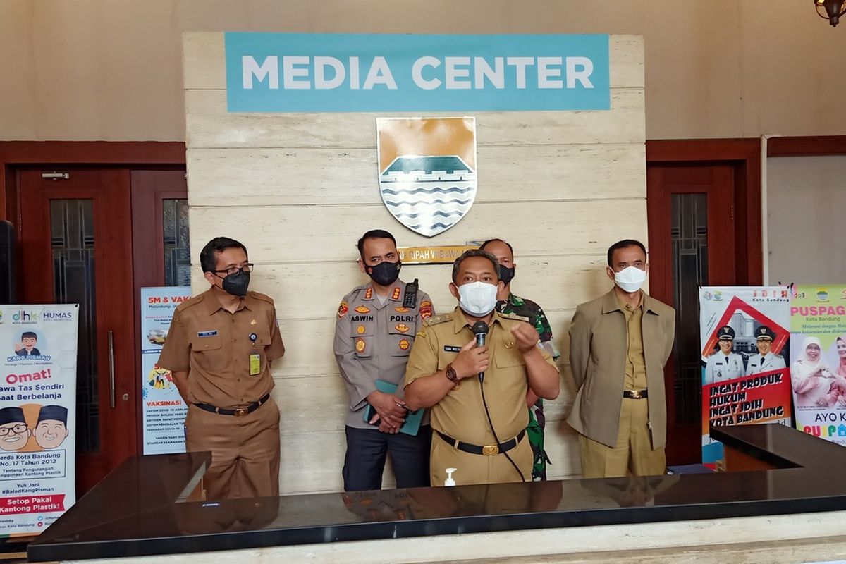 Plt Wali Kota Bandung Yana Mulyana