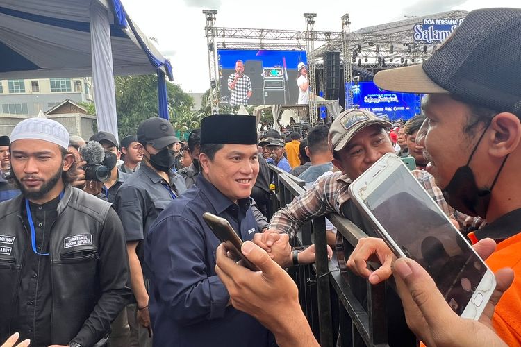 Erick Thohir saat datang dalam acara konser amal Salam Satu Jiwa yang didedikasikan buat para korban tragedi Kanjuruhan.