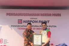 Warnai 24.349 Gapura dengan Merah Putih, Nippon Paint Raih Rekor Muri