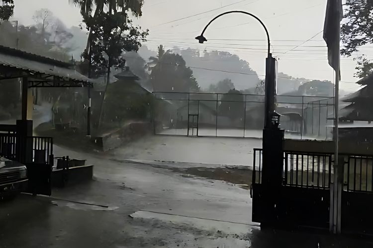 Ponorogo Mulai Diguyur Hujan, BPBD Tetap Salurkan Bantuan Air Bersih