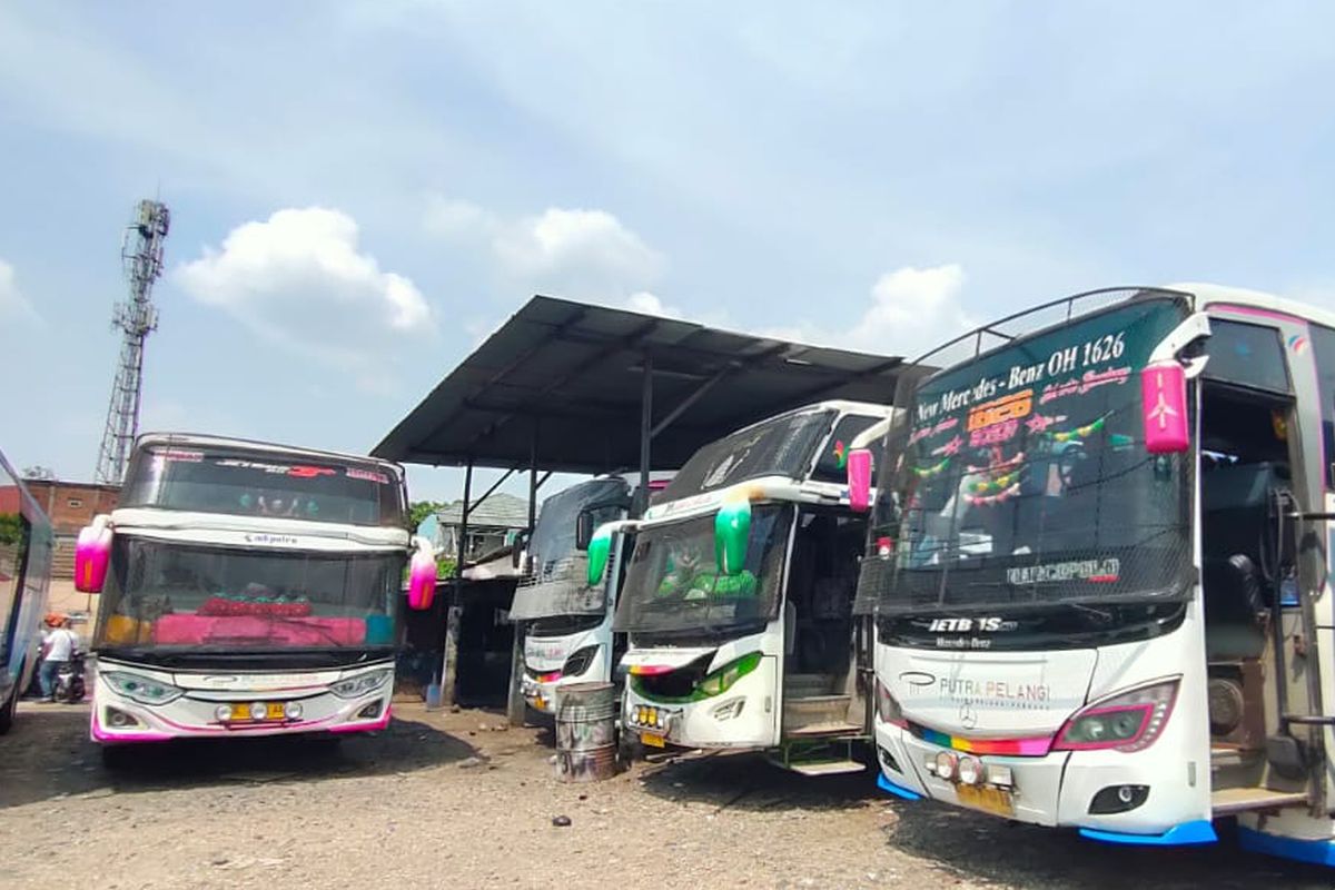 Bus AKAP PO Putra Pelangi