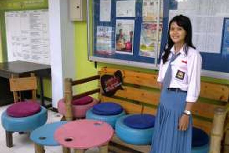 Mei Nanda Sholihah (17), atlet difabel yang menekuni cabang olahraga atletik asal Kota Kediri,  Jawa Timur.  (Kompas.com/M.Agus Fauzul Hakim)