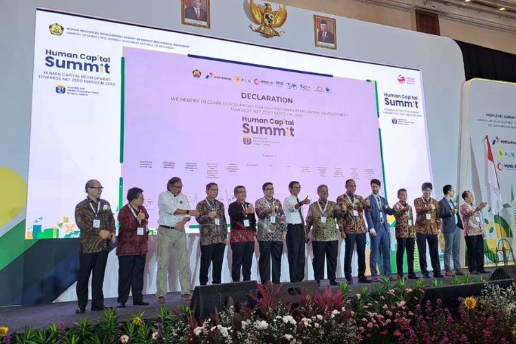 Deklarasi Human Capital Summit di Assembly Hall, Jakarta Convention Center (JCC), Jakarta, Selasa (21/3/2023) 