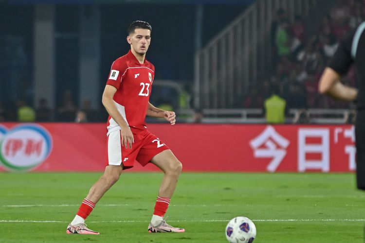 Penampilan solid Justin Hubner di lini pertahanan Timnas Indonesia saat mengalahkan China dalam laga Kualifikasi Piala Dunia 2026 Zona Asia, Kamis (5/6/2025) di Stadion Utama Gelora Bung Karno, Senayan, Jakarta. 