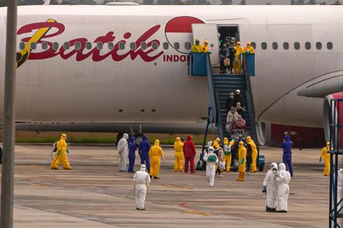 245 WNI dari Wuhan Tiba di Bandara Hang Nadim Batam