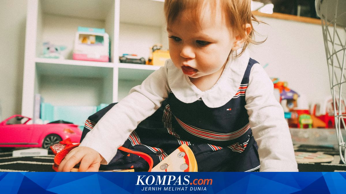 Benarkah Anak Suka Ngobrol Sendiri Tanda Parenting Berhasil? Ini Kata Psikolog