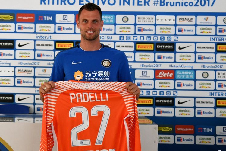 Daniele Padelli diperkenalkan sebagai pemain baru Inter Milan, Sabtu (8/7/2017).