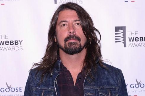 Mainkan Lagu Metallica di Konser Foo Fighters, Bocah 10 Tahun Diberi Gitar Dave Grohl