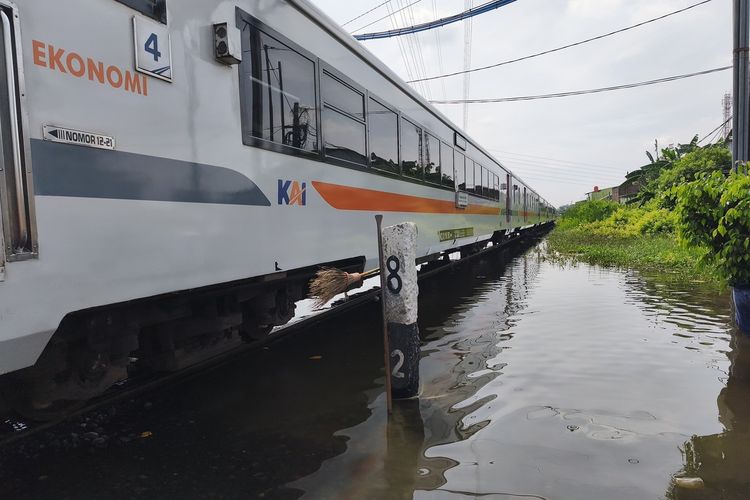 Rel Alastua–Semarang Tawang Mulai Bisa Dilalui, Kecepatan KA Dibatasi 20 Km per Jam