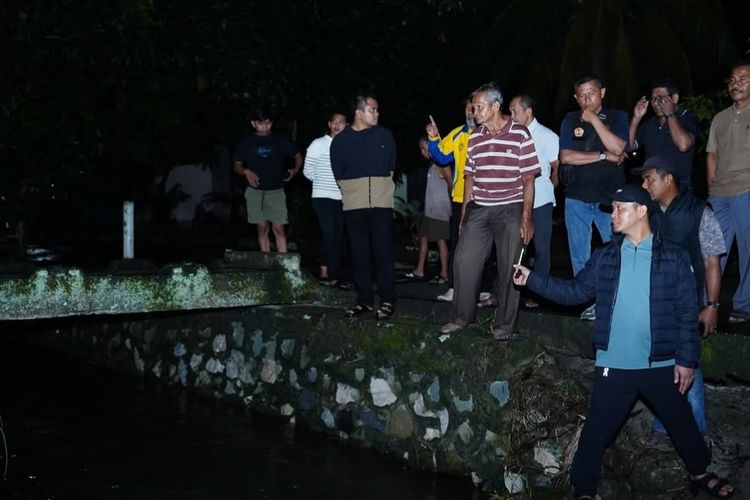 Wali Kota Pekanbaru Agung Tinjau Lokasi Banjir untuk Cari Penyebab Genangan Air