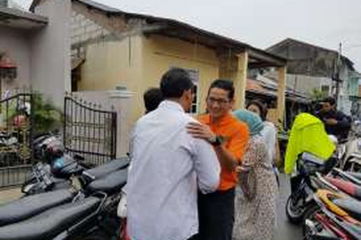 Bakal calon gubernur DKI Jakarta, Sandiaga Uno di Rawa Buaya, Jakarta Barat, Minggu (29/5/2016)