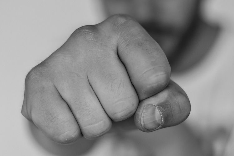 Ilustrasi perkelahian. Dua ASN di Kabupaten Kudus, Jawa Tengah adu jotos di karaoke saat jam kerja.