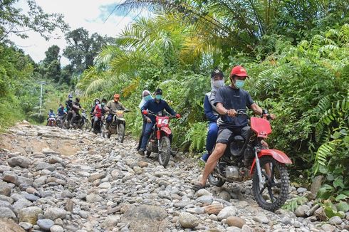 Begini Fakta Warga Sakit yang Ditandu di Dusun Pulao Luwu Utara