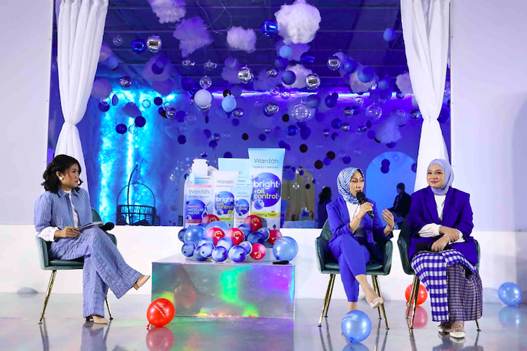 Talkshow Wardah Perfect Bright Berries di Sarinah, Thamrin, Jakarta. 