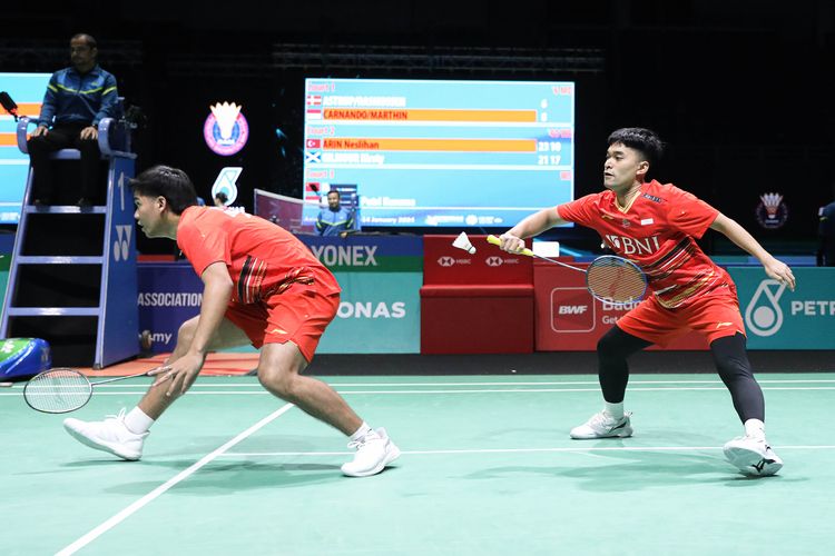 Leo Rolly Carnando/Daniel Marthin tersingkir pada babak 32 besar Malaysia Open 2024 usai dikalahkan Kim Astrup/Anders Skaarup Rasmussen di Axiata Arena, Kuala Lumpur, Selasa (9/1/2024). Artikel ini berisi hasil Indonesia Masters 2024.