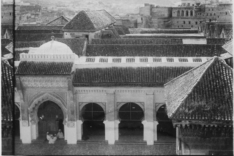 University of Al-Qarawiyyin di Maroko pada 1916. Universitas ini dinobatkan sebagai universitas tertua di dunia.