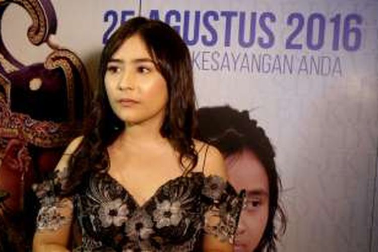 Prilly Latuconsina saat ditemui di XXI Epicentrum, Rasuna Said, Jakarta Selatan, Selasa (23/8/2016).