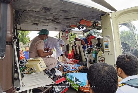 Dukung Peningkatan Akses Kesehatan, NHM Peduli Gerak Cepat Bantu Evakuasi Pasien dari Tobelo ke Manado