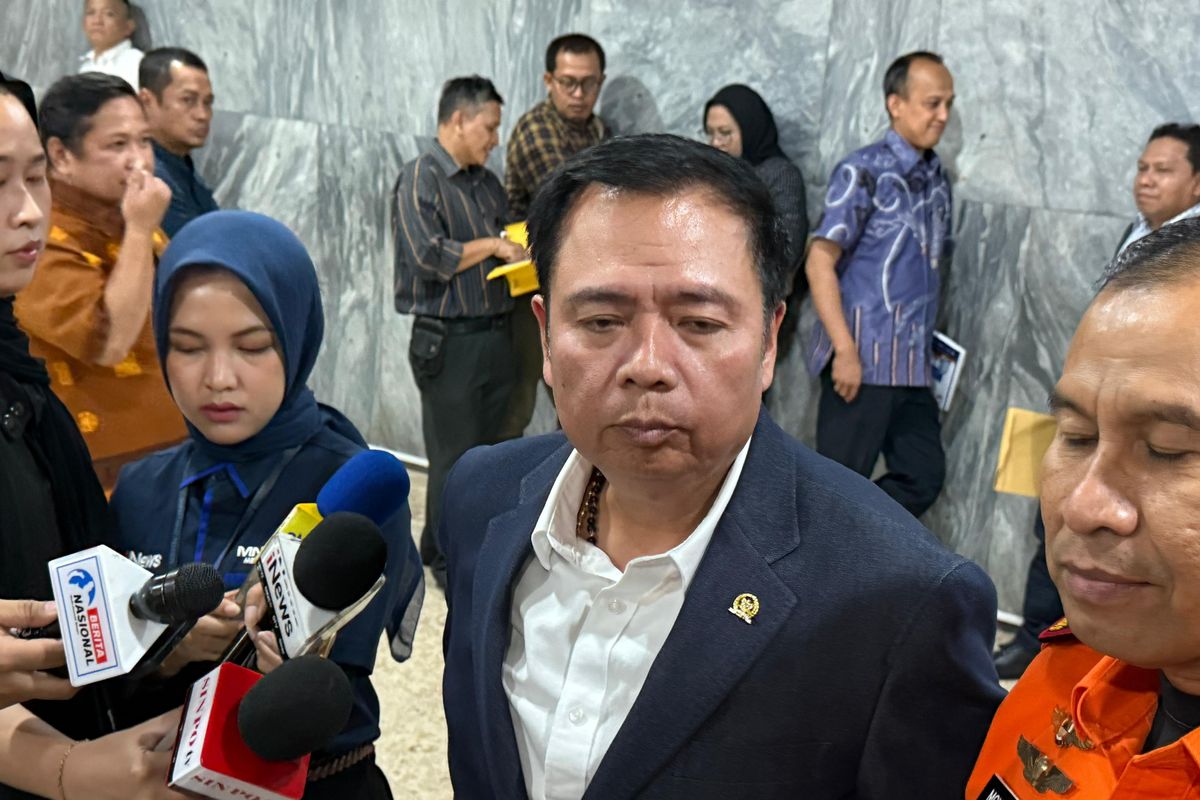 Ketua Komisi V DPR Lasarus saat ditemui di Gedung DPR, Senayan, Jakarta, Senin (7/7/2025).