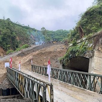 Enam jembatan bailey di Provinsi Aceh rampung dibangun 100 persen pascabencana banjir dan longsor hingga Sabtu (27/12/2024). 