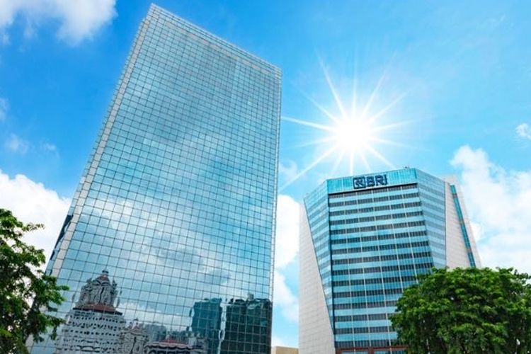 Bank BRI. PT Bank Rakyat Indonesia (Persero) Tbk atau BRI membuka lowongan pekerjaan bagi lulusan S1 dari berbagai jurusan. Cek persyaratannya