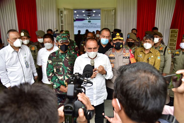 Gubernur Sumatera Utara Edy Rahmayadi menyebutkan, penghitungan besaran upah minimum provinsi (UMP) yang rencananya akan ditetapkan pada 21 November mendatang dilakukan secara adil.