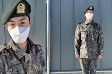 Jin BTS Pamer Foto Pakai Seragam Militer