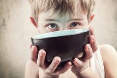 Viral Bocah Nangis Kelaparan, Ketahui Dampak Buruk Kebutuhan Pangan Anak Tak Terpenuhi